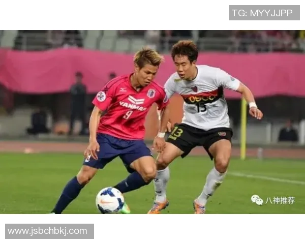 激战日本职业联赛浦和红钻迎战大阪樱花争夺胜利荣耀